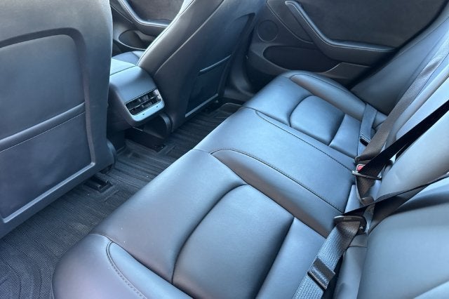 2023 Tesla Model 3 RWD