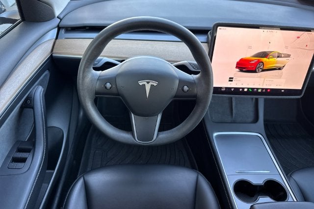 2023 Tesla Model 3 RWD