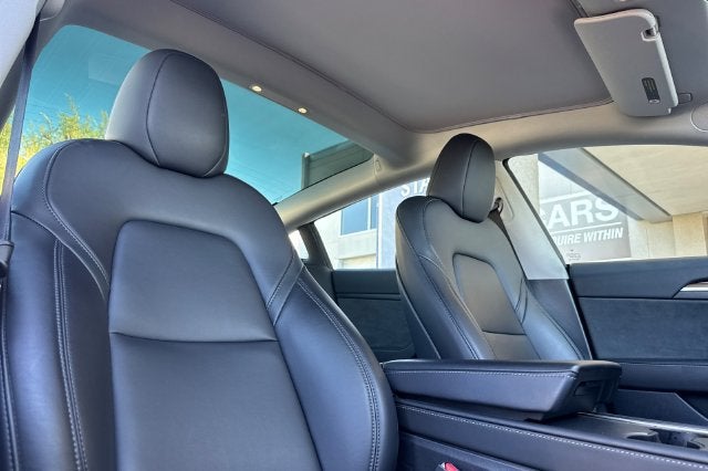 2023 Tesla Model 3 RWD