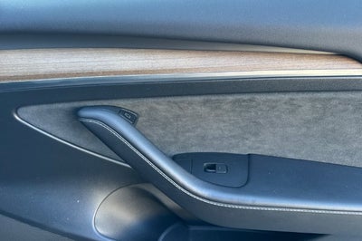 2023 Tesla Model 3 RWD