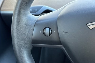 2023 Tesla Model 3 RWD
