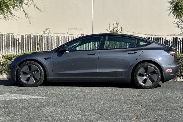 2023 Tesla Model 3 RWD