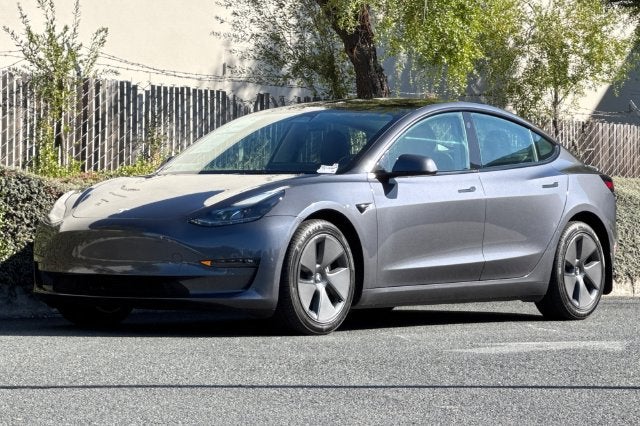 2023 Tesla Model 3 RWD