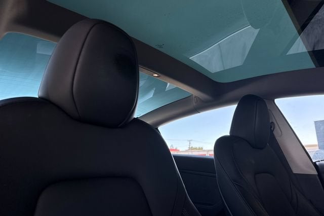 2023 Tesla Model 3 RWD