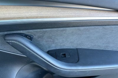 2023 Tesla Model 3 RWD