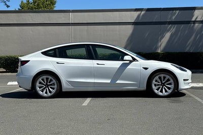 2023 Tesla Model 3 RWD