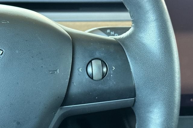 2023 Tesla Model 3 RWD