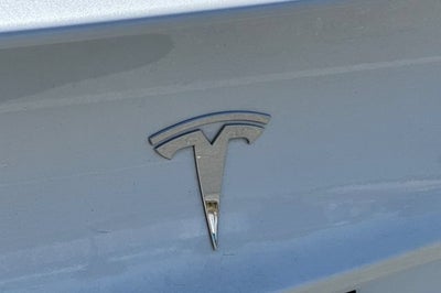 2023 Tesla Model 3 RWD