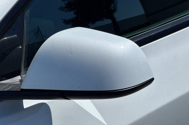 2023 Tesla Model 3 RWD