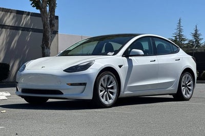 2023 Tesla Model 3 RWD