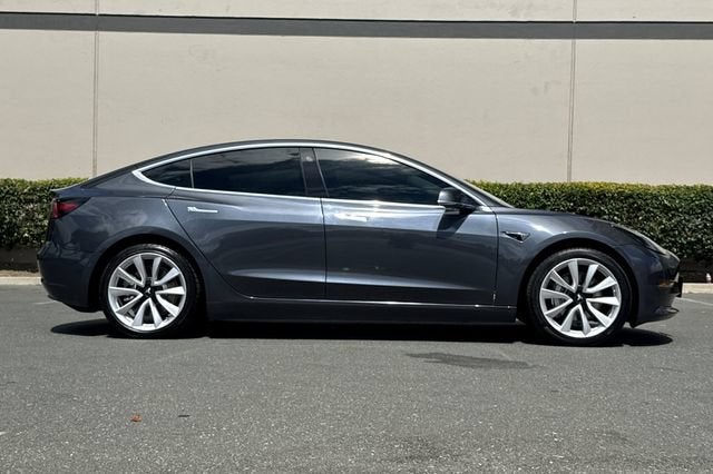 2018 Tesla Model 3 Long Range Battery RWD