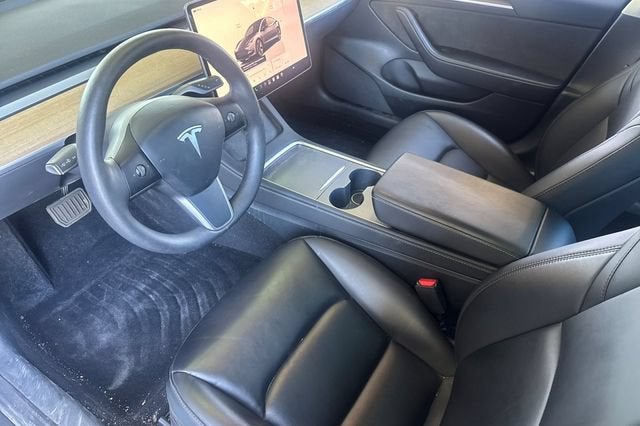 2023 Tesla Model 3 RWD