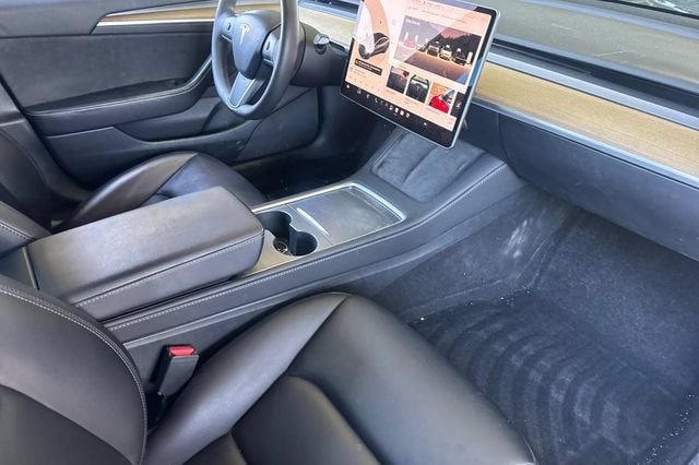 2023 Tesla Model 3 RWD
