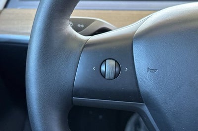 2023 Tesla Model 3 RWD