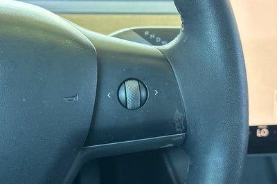 2023 Tesla Model 3 RWD