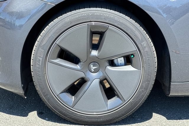 2023 Tesla Model 3 RWD
