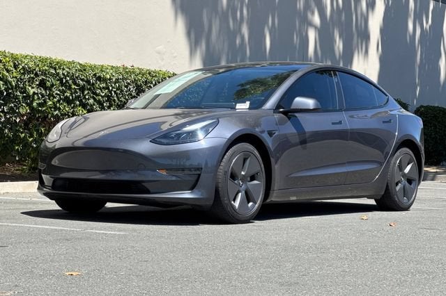 2023 Tesla Model 3 RWD