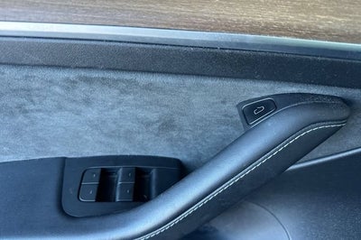 2023 Tesla Model 3 RWD