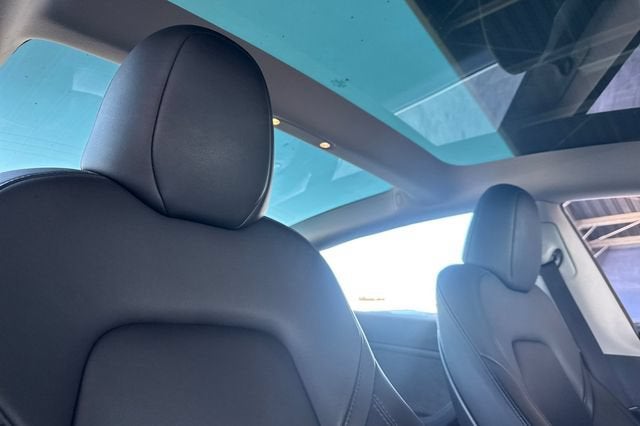 2023 Tesla Model 3 RWD