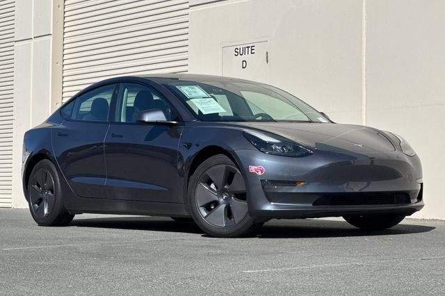 2023 Tesla Model 3 RWD