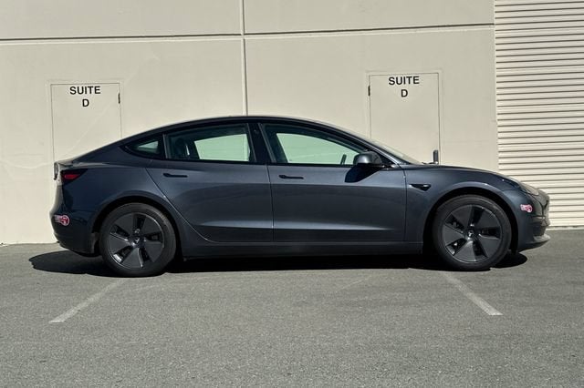 2023 Tesla Model 3 RWD
