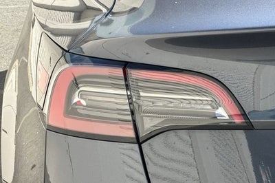 2023 Tesla Model 3 RWD