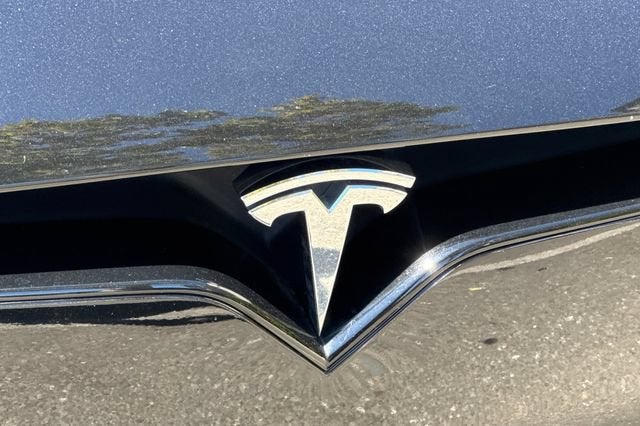 2023 Tesla Model X AWD