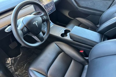 2025 Tesla Model Y Long Range AWD *Ltd Avail*