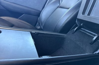2025 Tesla Model Y Long Range AWD *Ltd Avail*