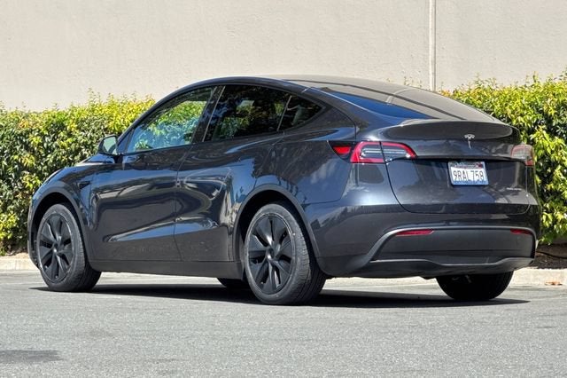 2025 Tesla Model Y Long Range AWD *Ltd Avail*