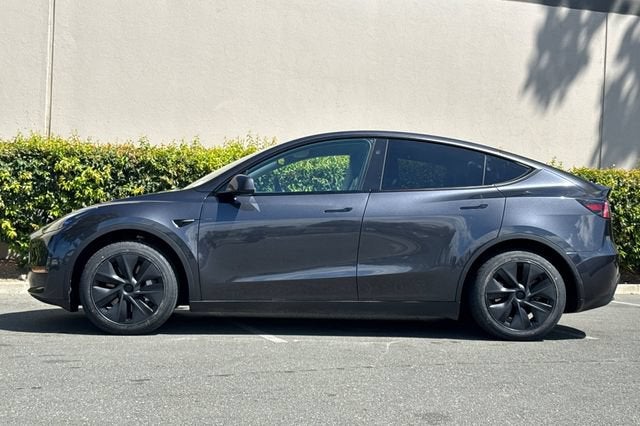 2025 Tesla Model Y Long Range AWD *Ltd Avail*