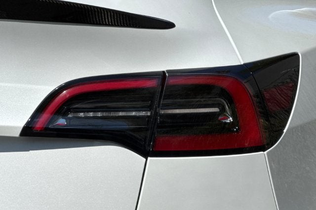 2023 Tesla Model Y Long Range AWD