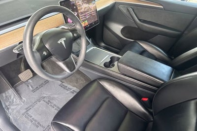 2025 Tesla Model Y Long Range RWD *Ltd Avail*