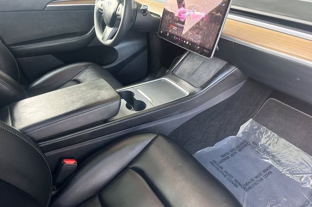 2025 Tesla Model Y Long Range RWD *Ltd Avail*