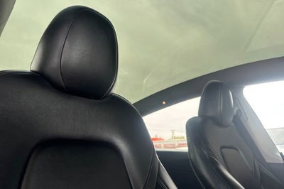 2025 Tesla Model Y Long Range RWD *Ltd Avail*