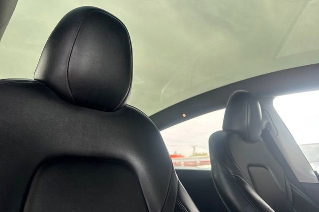 2025 Tesla Model Y Long Range RWD *Ltd Avail*