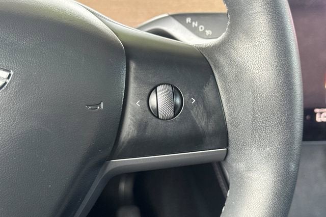 2025 Tesla Model Y Long Range RWD *Ltd Avail*