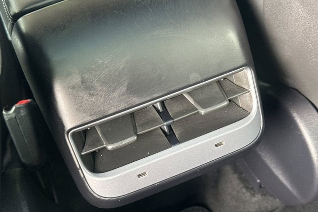 2025 Tesla Model Y Long Range RWD *Ltd Avail*