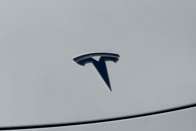 2025 Tesla Model Y Long Range RWD *Ltd Avail*