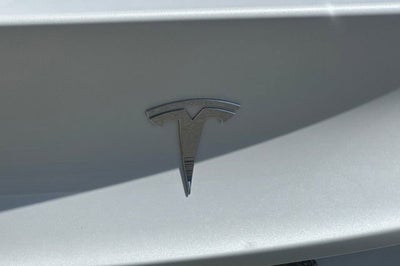 2025 Tesla Model Y Long Range RWD *Ltd Avail*