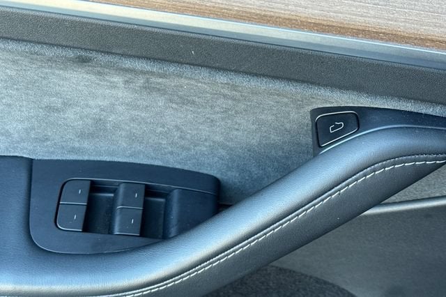 2023 Tesla Model Y Performance AWD
