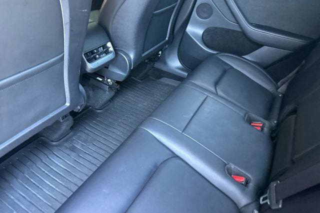 2023 Tesla Model Y Performance AWD