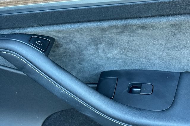 2023 Tesla Model Y Performance AWD