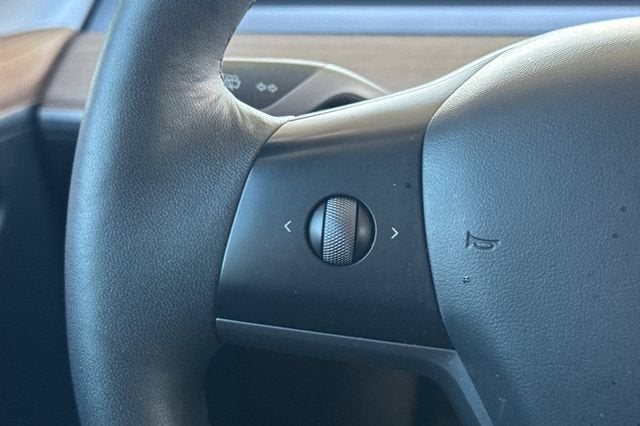2023 Tesla Model Y Performance AWD