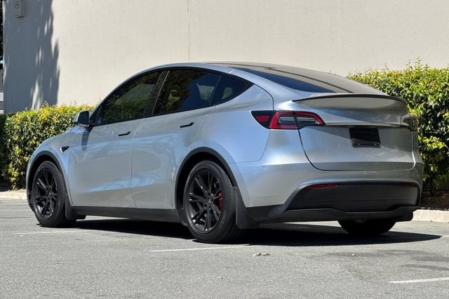 2023 Tesla Model Y Performance AWD