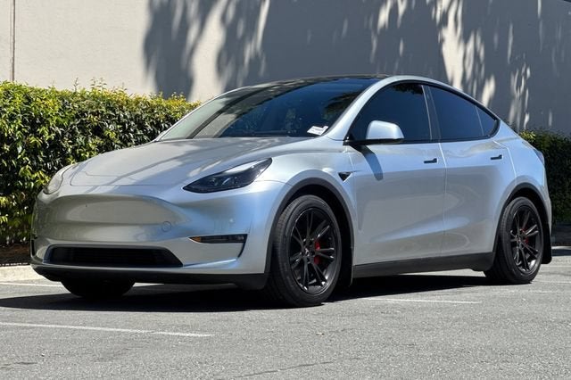 2023 Tesla Model Y Performance AWD