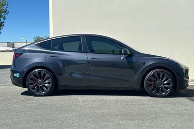 2024 Tesla Model Y Performance AWD
