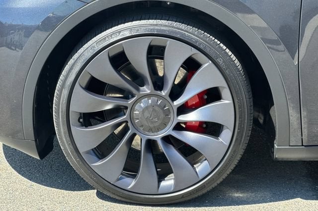 2024 Tesla Model Y Performance AWD