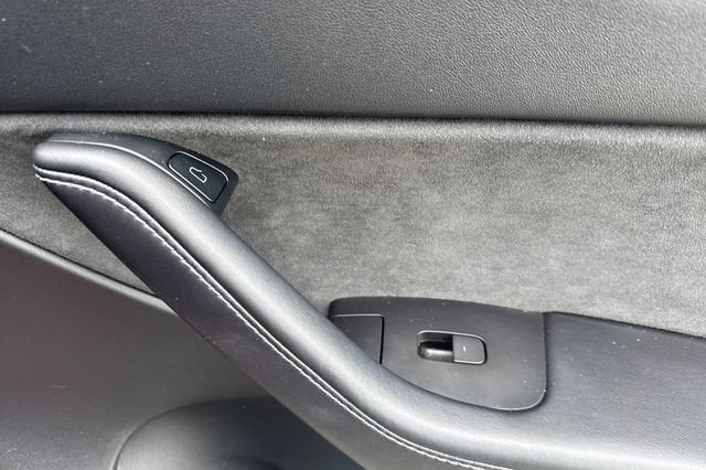 2022 Tesla Model Y Performance AWD