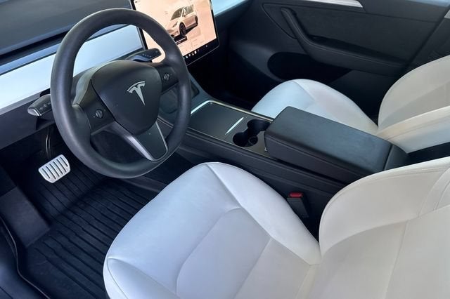 2023 Tesla Model Y Performance AWD